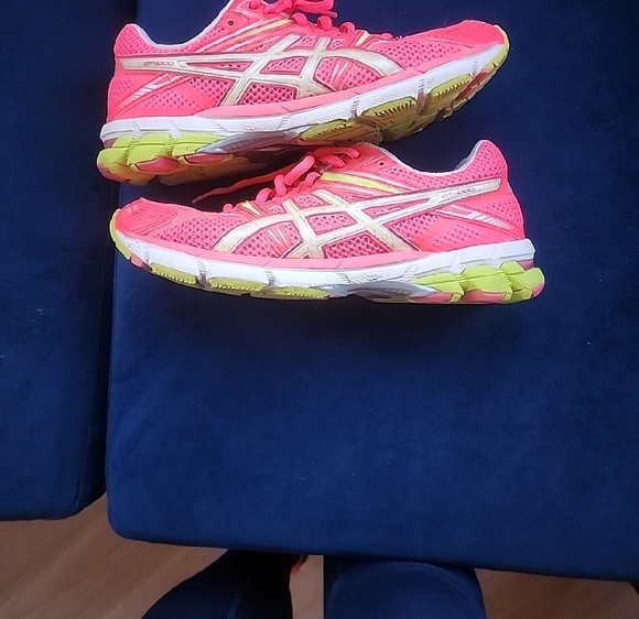 ASICS Women's Neon Pink Athletic Shoes - Picture 8 of 10